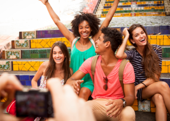 Gastos de turistas estrangeiros sobem 12% no 1º trimestre e movimentam R$ 16 bilhões no Brasil